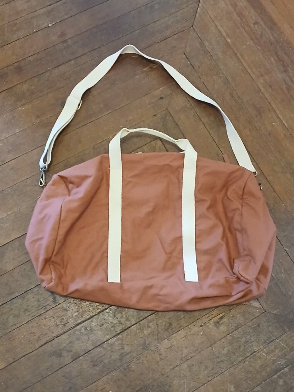 Salaudin Burnt Orange Duffle Bag NWOT - 13" x 19" x 8"